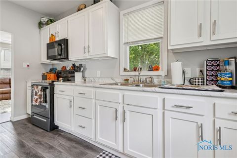 Tiny photo for 619 Fishlock Avenue, Findlay, OH 45840 (MLS # 6136356)