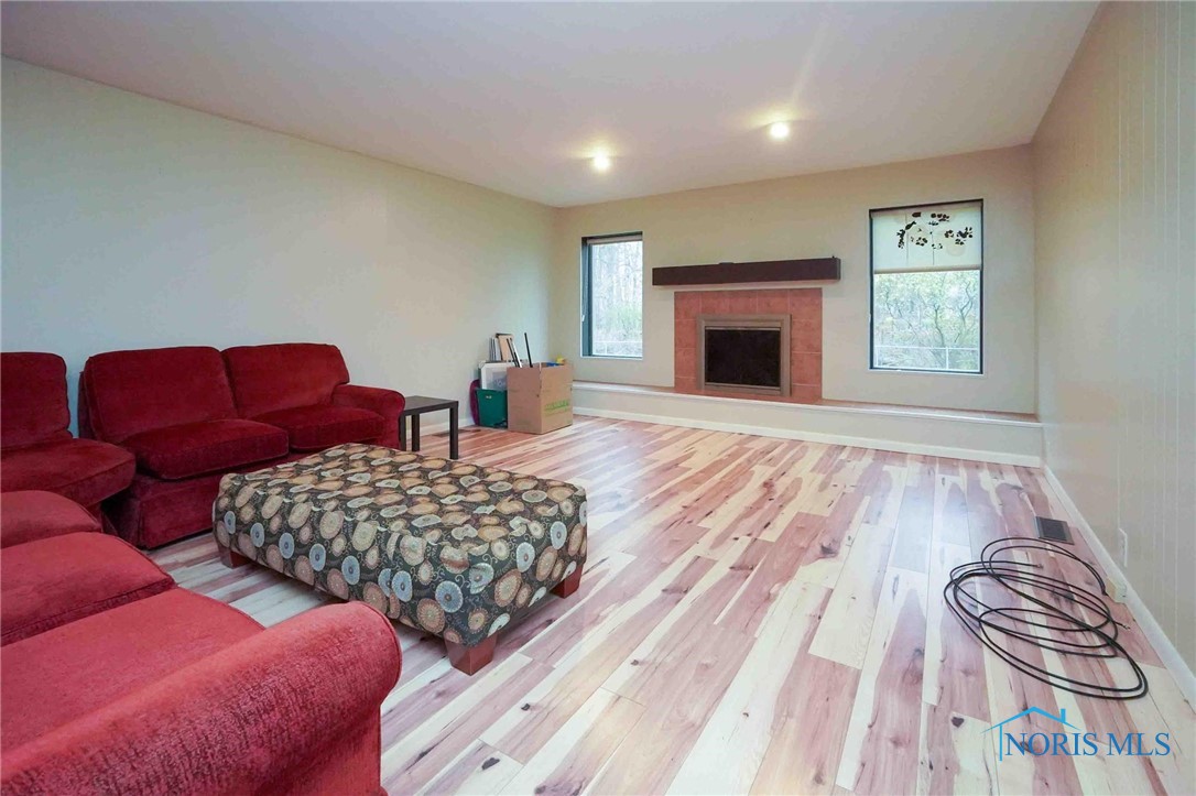 1827 Eastview Drive, Findlay, Ohio image 29