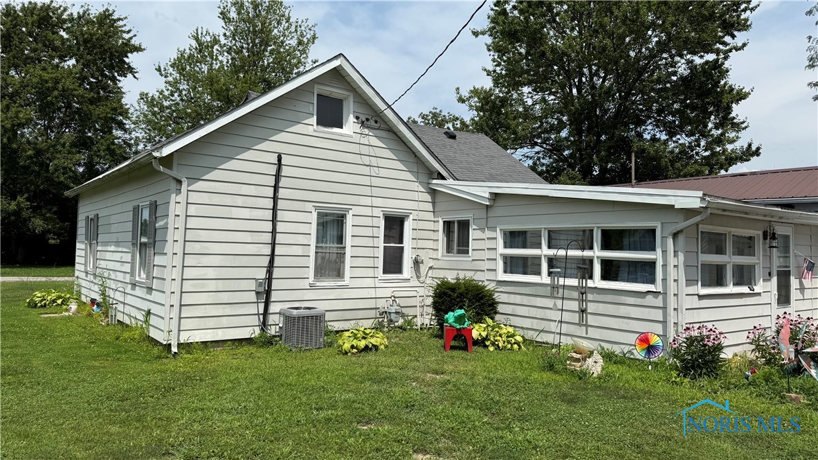 255 W Summit Street