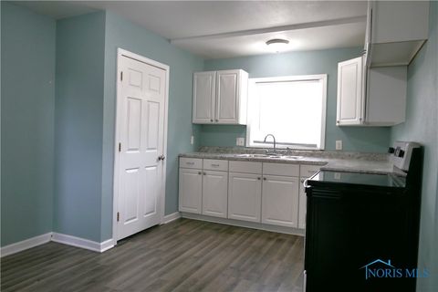 Tiny photo for 29658 Tracy Road, Walbridge, OH 43465 (MLS # 6136141)
