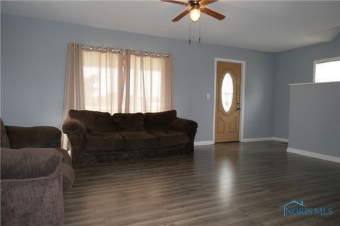 Tiny photo for 29658 Tracy Road, Walbridge, OH 43465 (MLS # 6136141)