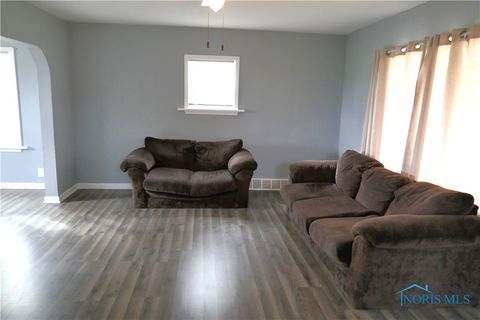 Tiny photo for 29658 Tracy Road, Walbridge, OH 43465 (MLS # 6136141)