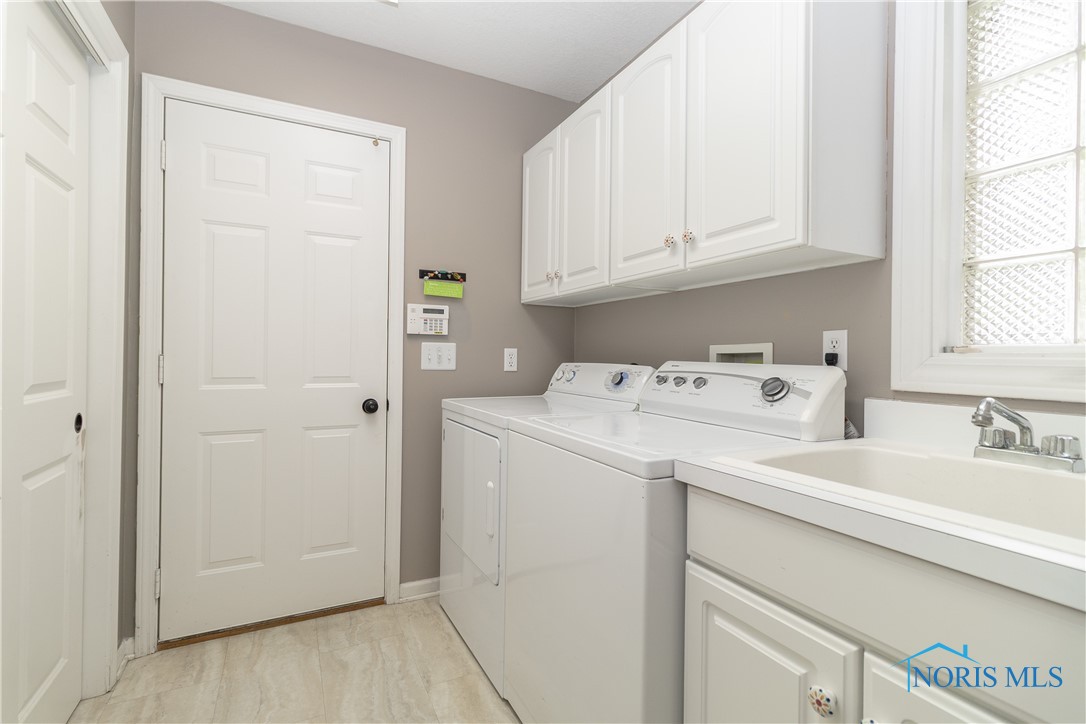 7533 Kings Hollow Court, Toledo, Ohio image 24