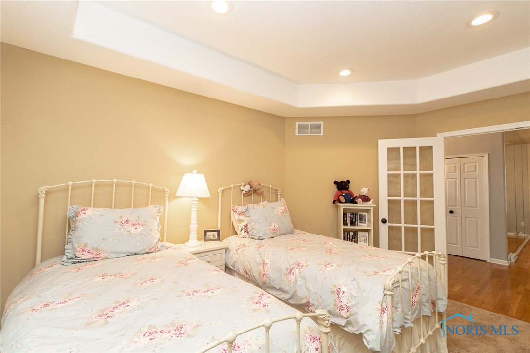 7533 Kings Hollow Court, Toledo, Ohio image 32