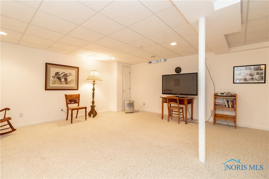 7533 Kings Hollow Court, Toledo, Ohio image 39