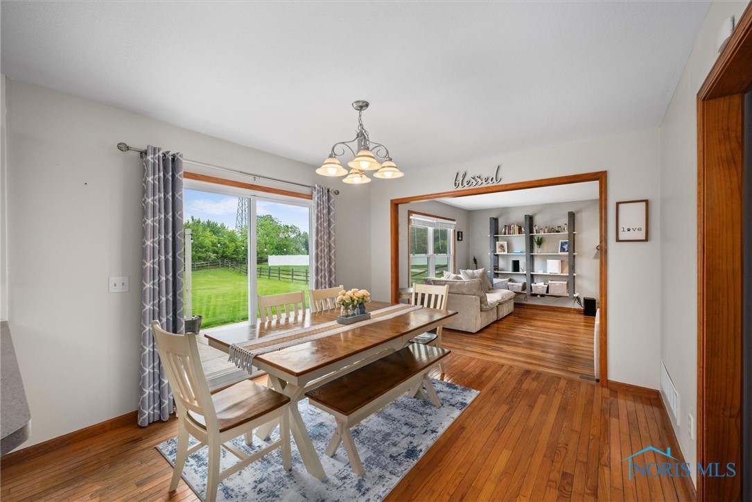1030 N Ironwood Drive, Rossford, Ohio image 15
