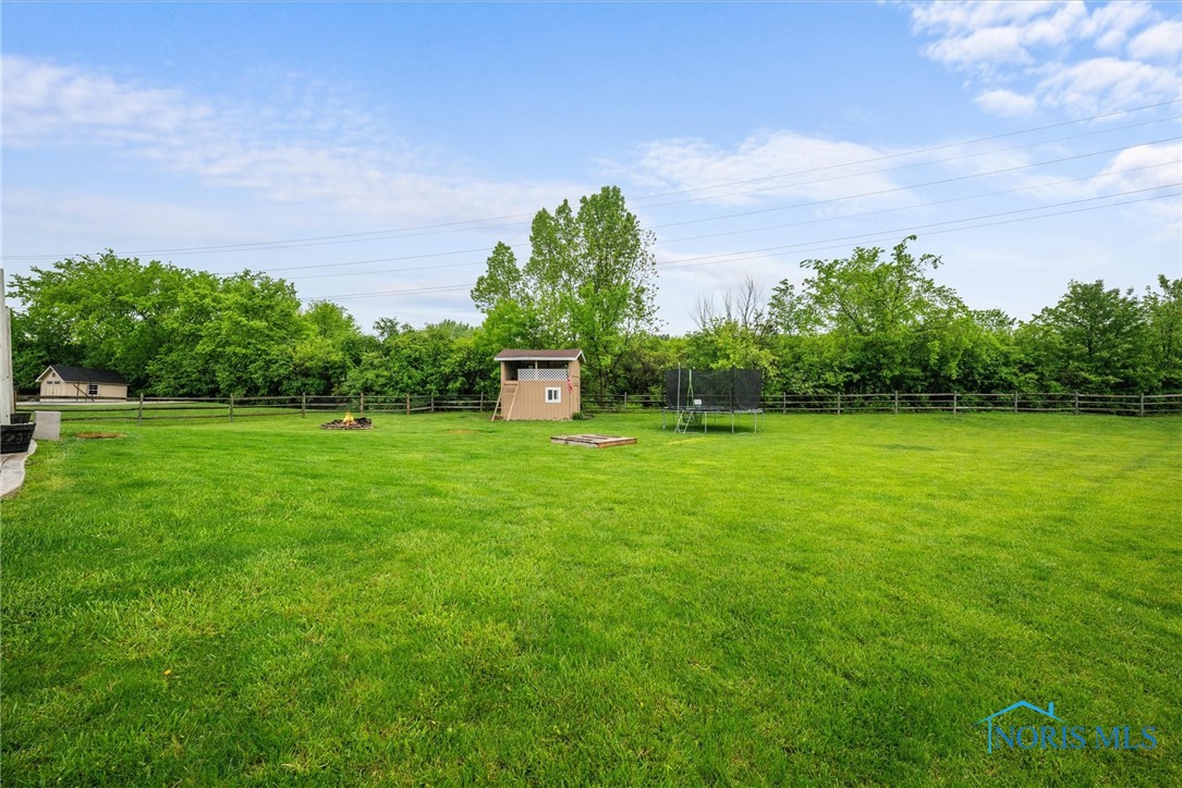 1030 N Ironwood Drive, Rossford, Ohio image 39