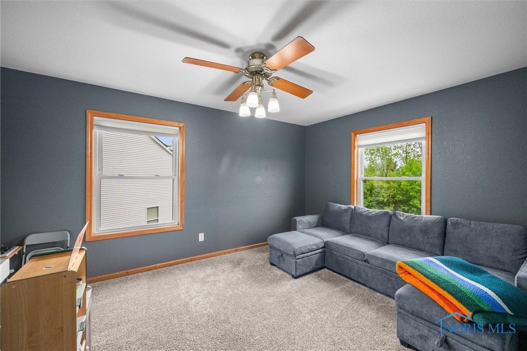 1030 N Ironwood Drive, Rossford, Ohio image 20
