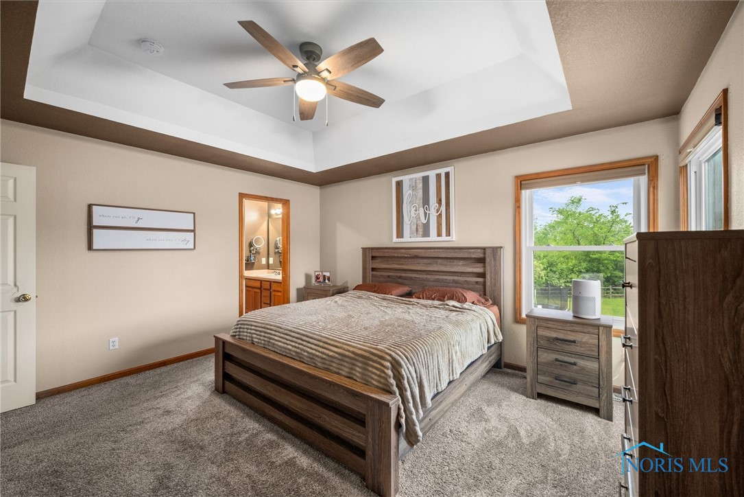 1030 N Ironwood Drive, Rossford, Ohio image 28