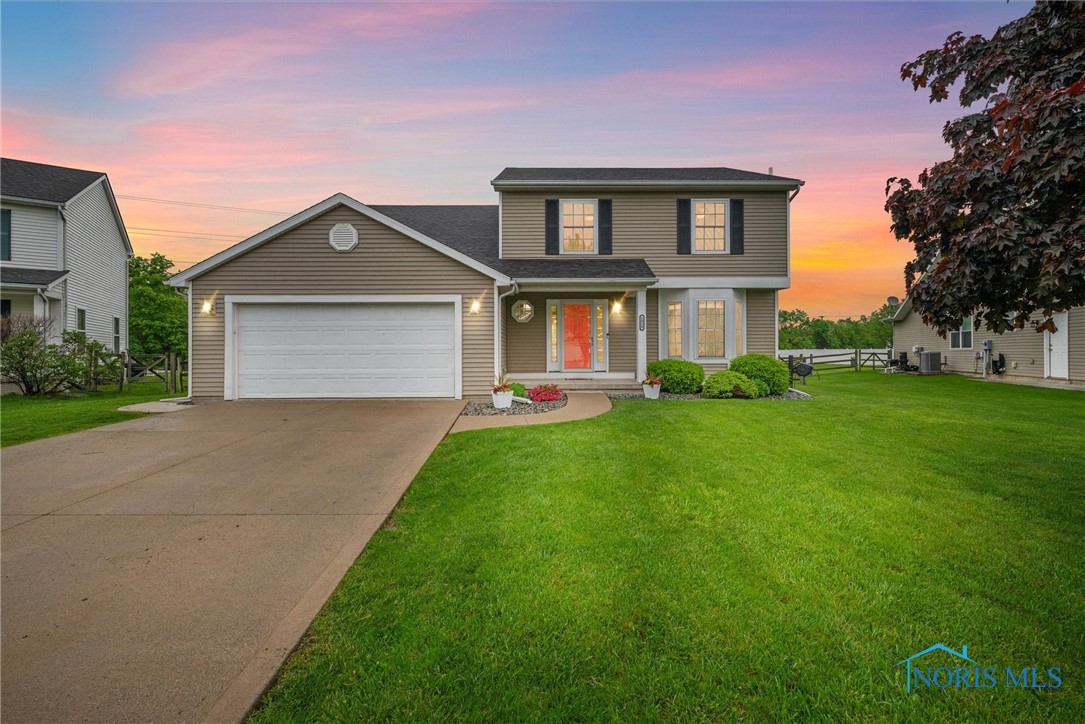 1030 N Ironwood Drive, Rossford, Ohio image 1
