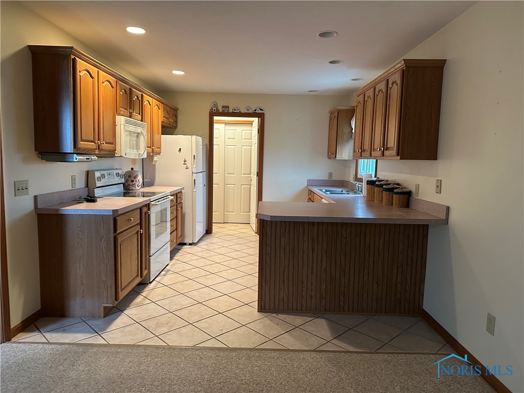 450 Country Meadows Drive, Oak Harbor, Ohio image 19