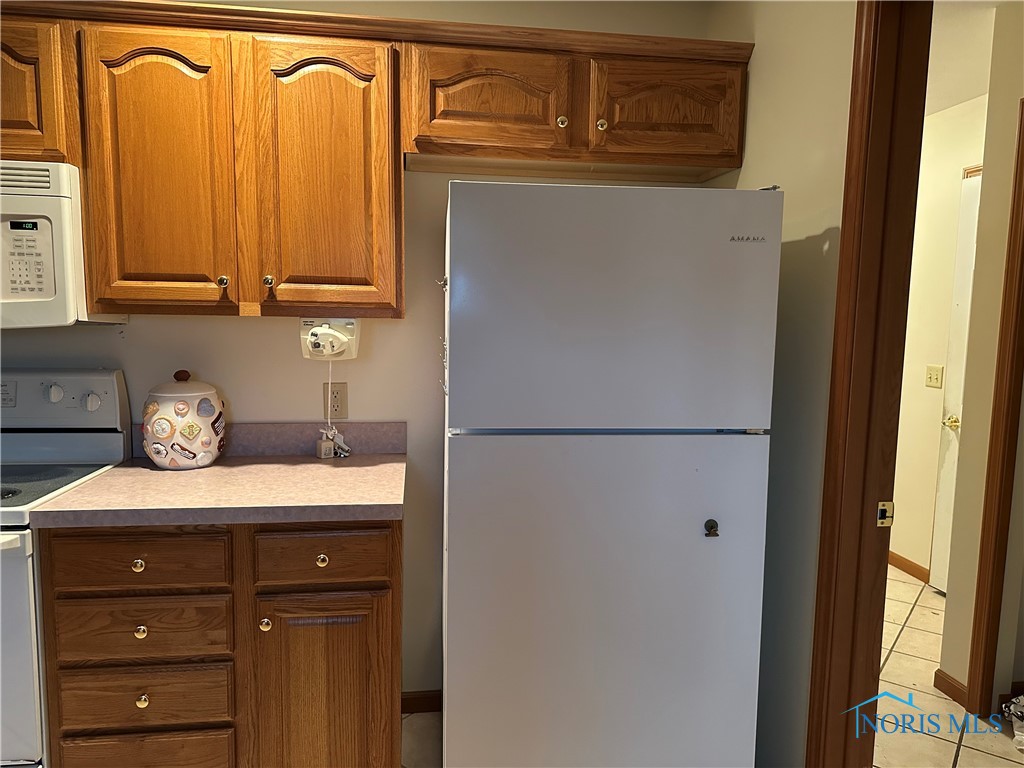 450 Country Meadows Drive, Oak Harbor, Ohio image 6