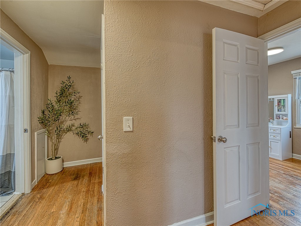 912 Waybridge Road, Toledo, Ohio image 12