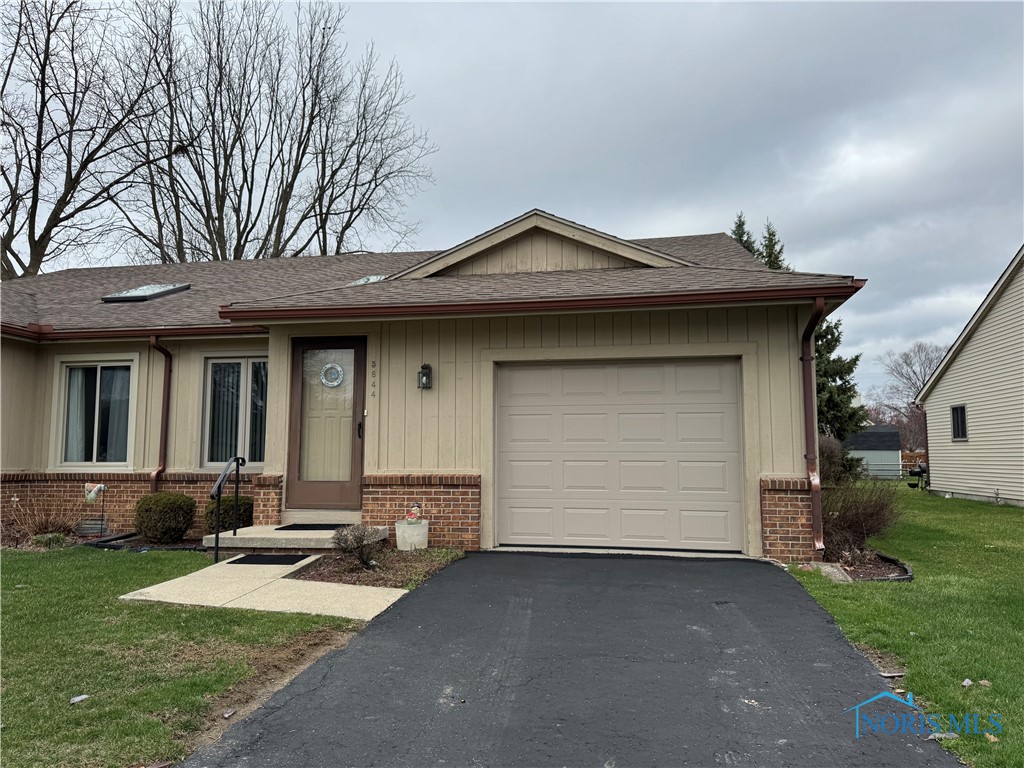 5644 Greenridge Drive #5644, Toledo, Ohio image 2