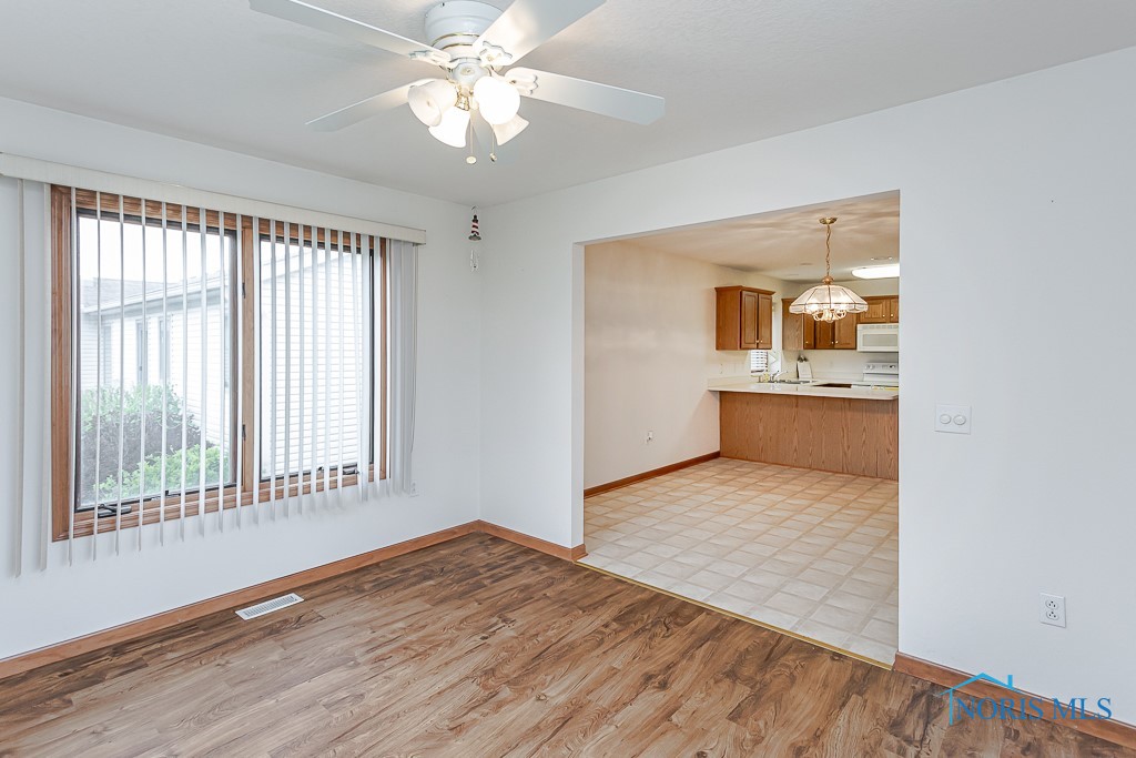 6943 Nightingale Drive, Holland, Ohio image 26