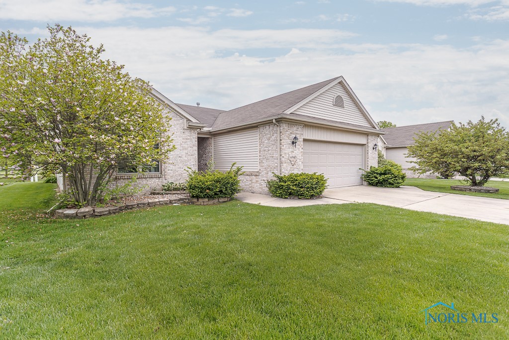 6943 Nightingale Drive, Holland, Ohio image 3