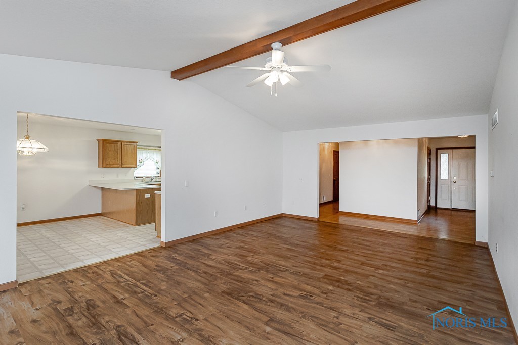 6943 Nightingale Drive, Holland, Ohio image 10