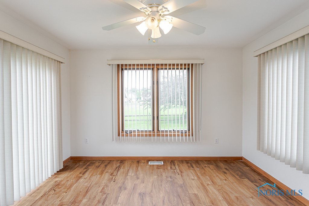 6943 Nightingale Drive, Holland, Ohio image 27