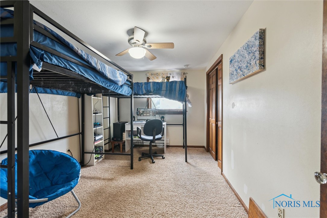 2627 Meadowwood Drive, Toledo, Ohio image 31