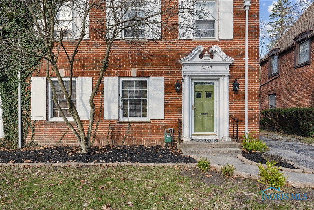 2627 Meadowwood Drive, Toledo, Ohio image 3