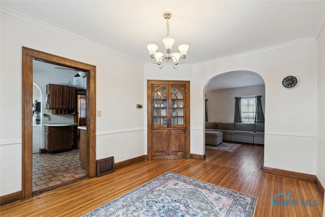 2627 Meadowwood Drive, Toledo, Ohio image 10