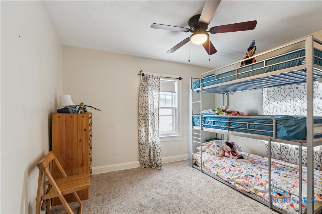 2627 Meadowwood Drive, Toledo, Ohio image 28