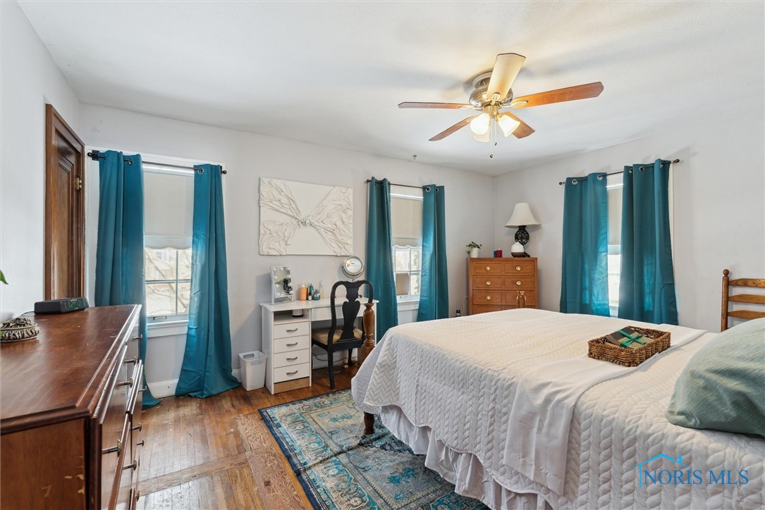 2627 Meadowwood Drive, Toledo, Ohio image 25