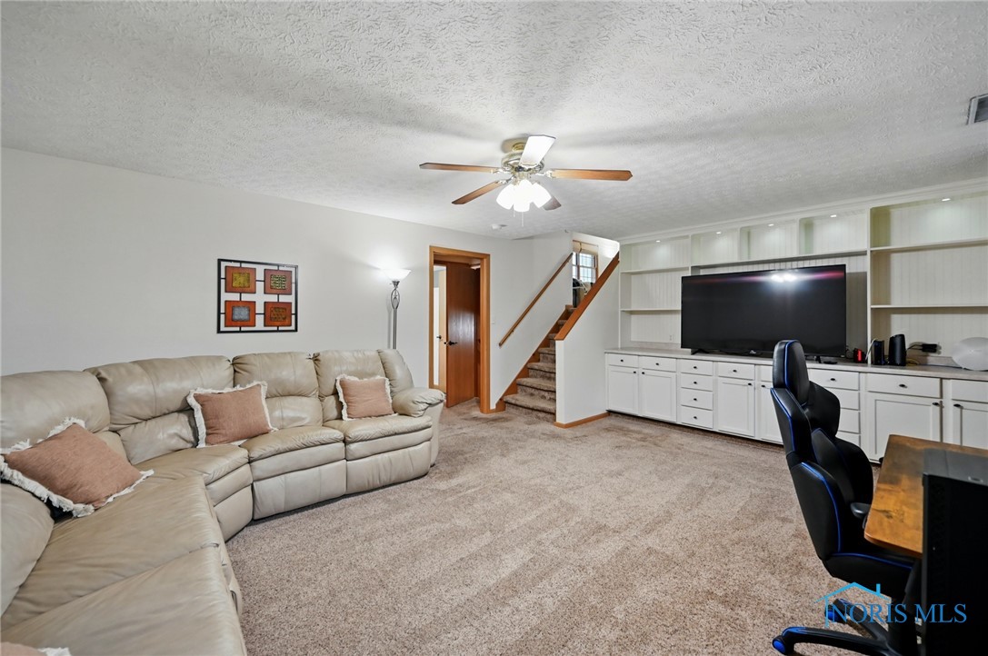 2024 Greystone Drive, Findlay, Ohio image 29