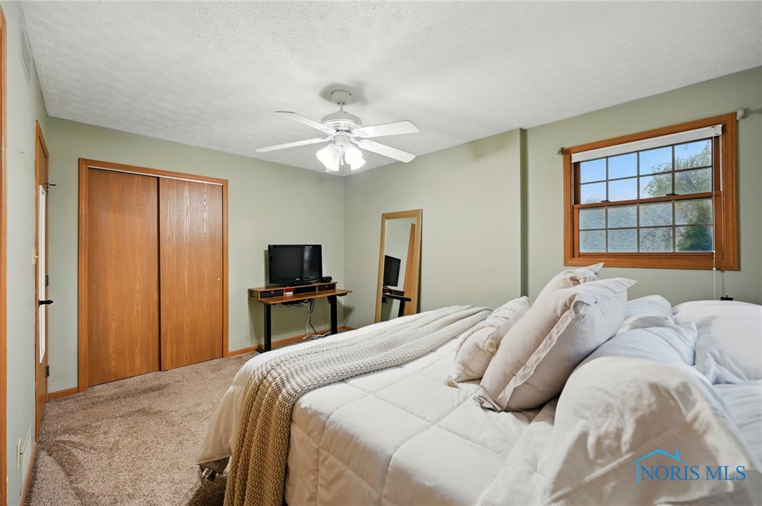 2024 Greystone Drive, Findlay, Ohio image 21