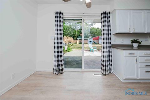 Tiny photo for 506 Hillcrest Avenue, Findlay, OH 45840 (MLS # 6135548)