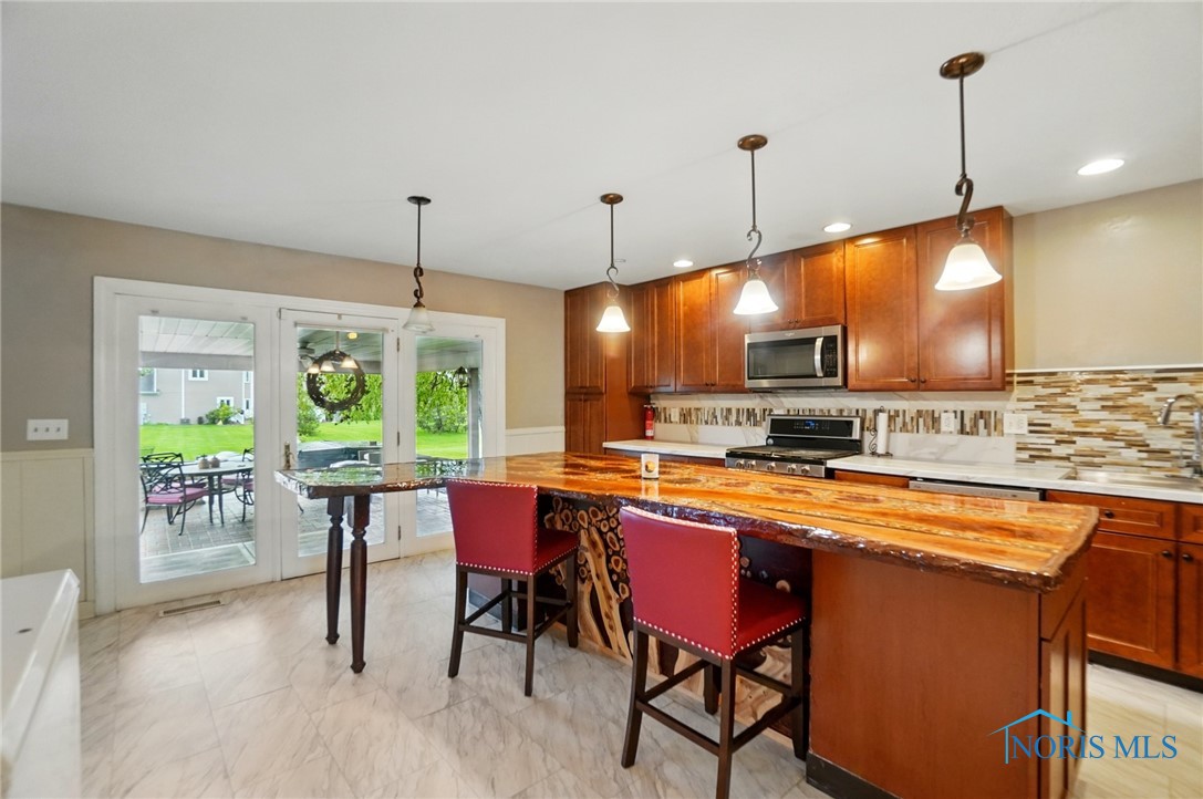 4475 Wintergreen Drive, Lima, Ohio image 13