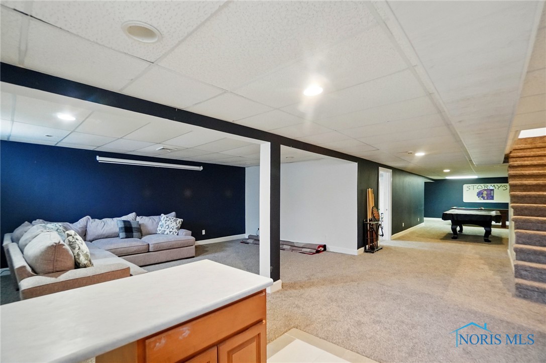 4475 Wintergreen Drive, Lima, Ohio image 38