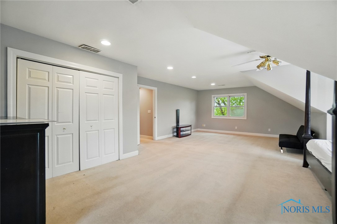 4475 Wintergreen Drive, Lima, Ohio image 32