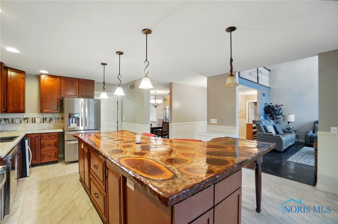 4475 Wintergreen Drive, Lima, Ohio image 16