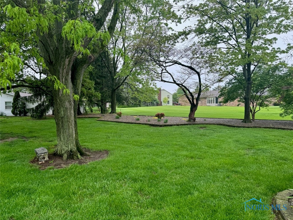 1006 Fairlawn Drive, Bryan, Ohio image 18
