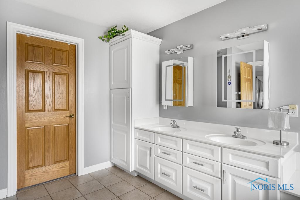 8042 Cove Harbour Drive North Dr, Holland, Ohio image 30