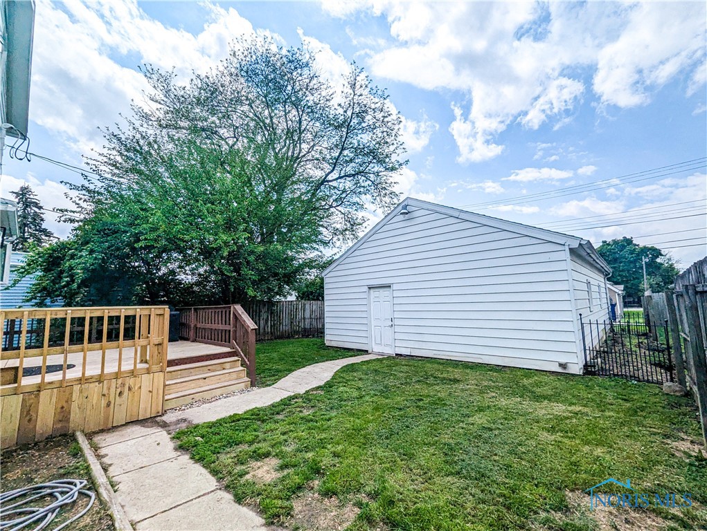 825 Cory Street, Fostoria, Ohio image 5