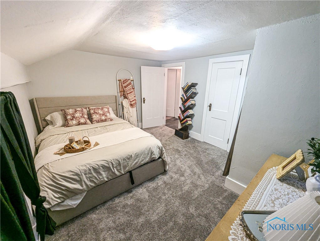 825 Cory Street, Fostoria, Ohio image 21