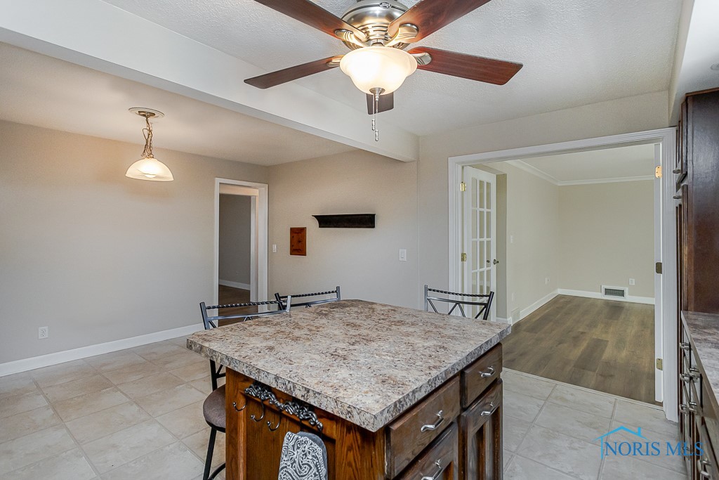 4538 Haddington Drive, Toledo, Ohio image 10