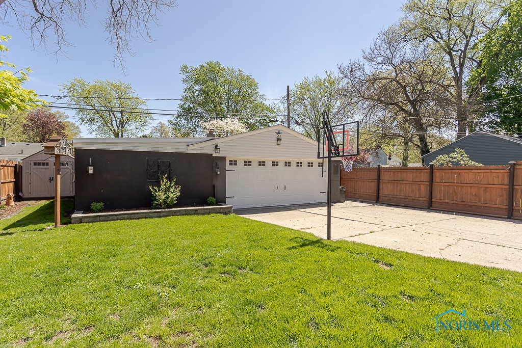 4538 Haddington Drive, Toledo, Ohio image 34