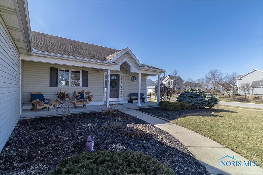 1882 Horseshoe Bend Drive, Perrysburg, Ohio image 3