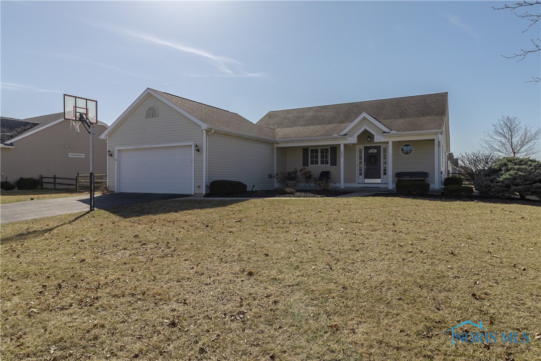 1882 Horseshoe Bend Drive, Perrysburg, Ohio image 2