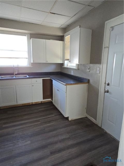 Tiny photo for 221 Somerset Street, Toledo, OH 43609 (MLS # 6136569)