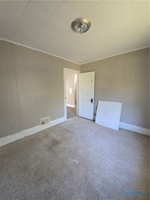 Tiny photo for 221 Somerset Street, Toledo, OH 43609 (MLS # 6136569)