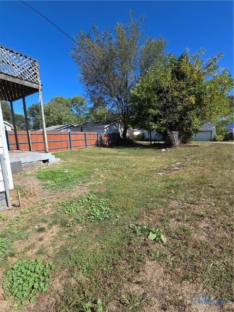 Tiny photo for 221 Somerset Street, Toledo, OH 43609 (MLS # 6136569)