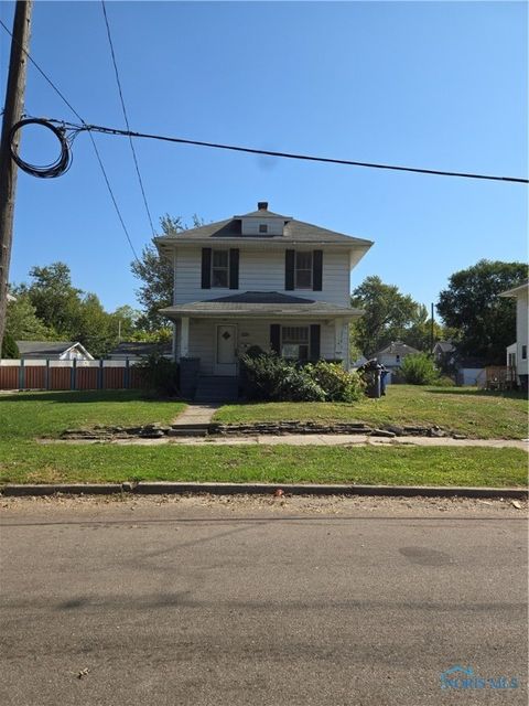 Photo of 221 Somerset Street, Toledo, OH 43609 (MLS # 6136569)