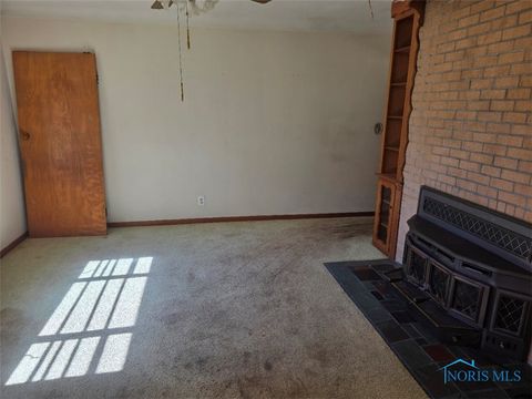 Tiny photo for 6530 Corduroy Road, Oregon, OH 43616 (MLS # 6136915)