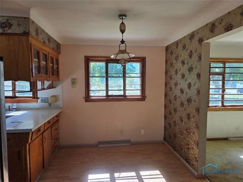 Tiny photo for 6530 Corduroy Road, Oregon, OH 43616 (MLS # 6136915)