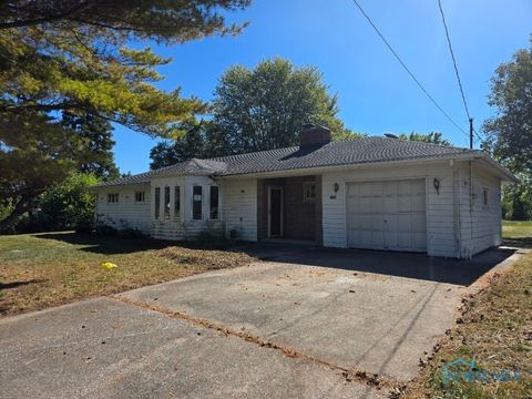 Photo of 6530 Corduroy Road, Oregon, OH 43616 (MLS # 6136915)