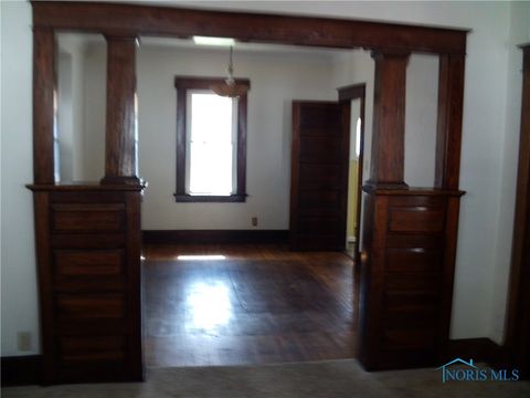 Tiny photo for 322 Dexter Street, Toledo, OH 43608 (MLS # 6135973)
